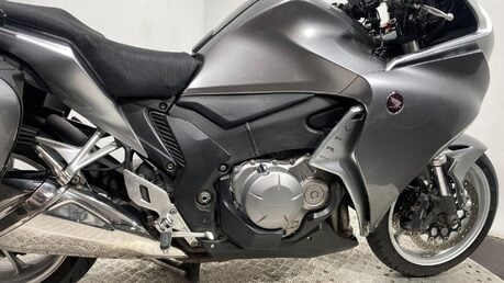 Honda VFR1200F VFR 1200 F-A 6