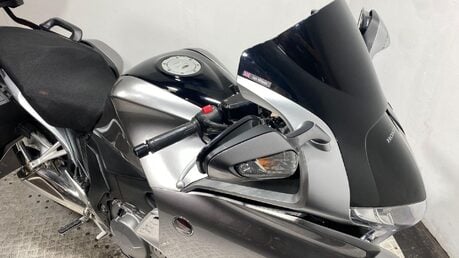 Honda VFR1200F VFR 1200 F-A 16