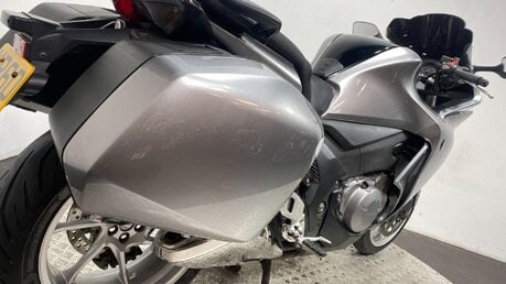 Honda VFR1200F VFR 1200 F-A 21