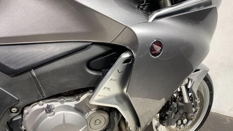 Honda VFR1200F VFR 1200 F-A 39