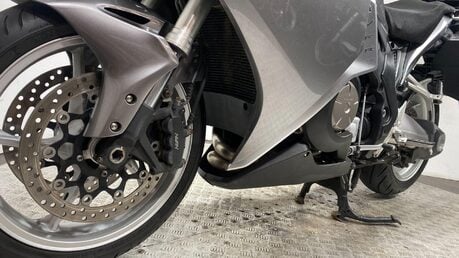 Honda VFR1200F VFR 1200 F-A 40