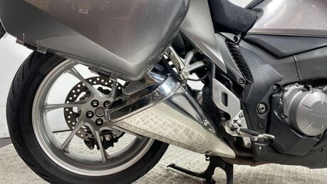 Honda VFR1200F VFR 1200 F-A 41