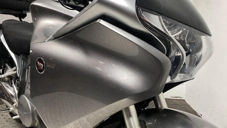 Honda VFR1200F VFR 1200 F-A 47