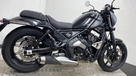 Moto Morini Calibro 69 Custom Euro 5 8