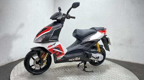 Aprilia SR 50 SR 50 R 16