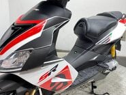 Aprilia SR 50 SR 50 R 24