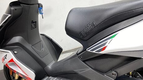 Aprilia SR 50 SR 50 R 27