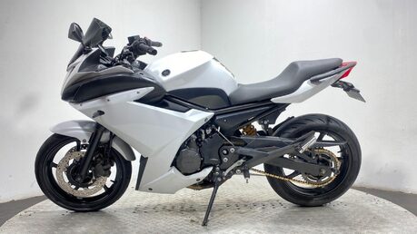 Yamaha XJ6 XJ 6 F DIVERSION 2