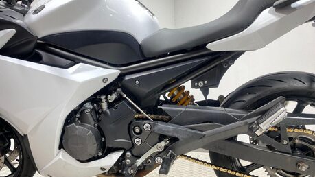 Yamaha XJ6 XJ 6 F DIVERSION 21