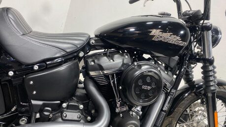 Harley-Davidson Dyna 1745 FXBB Street Bob Euro 4 4