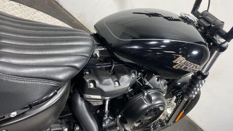 Harley-Davidson Dyna 1745 FXBB Street Bob Euro 4 11