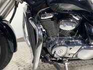 Suzuki Intruder 800 800 VZ 23
