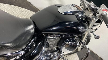 Suzuki Intruder 800 800 VZ 36
