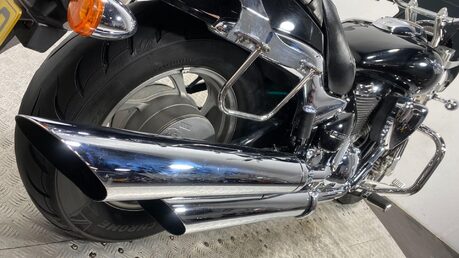 Suzuki Intruder 800 800 VZ 46