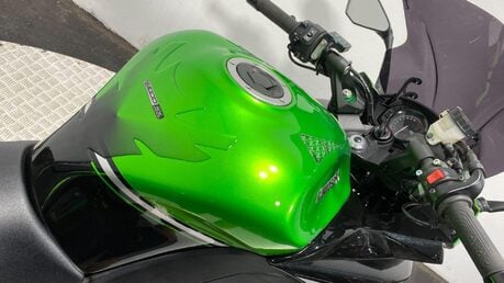 Kawasaki Z1000 SX ZX 1000 MGF ABS 20