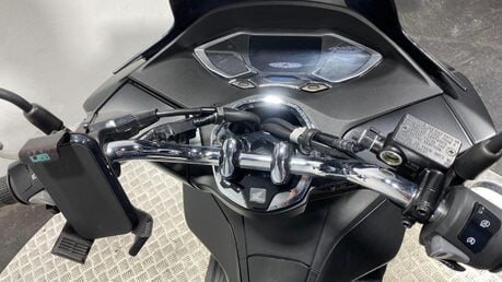 Honda PCX WW 125 A-PED 23 12