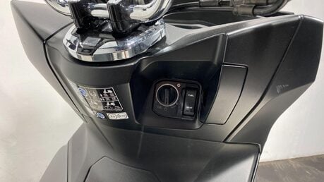 Honda PCX WW 125 A-PED 23 37