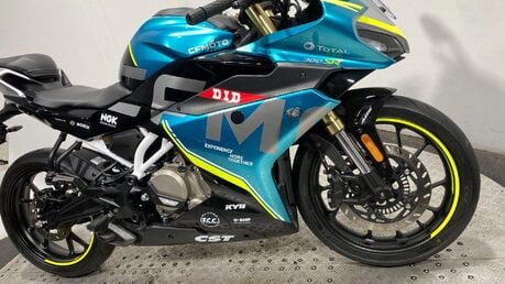cf moto SR 300 SR 6