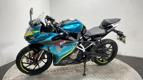 cf moto SR 300 SR 9