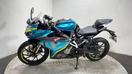 cf moto SR 300 SR 11