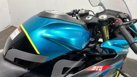cf moto SR 300 SR 23