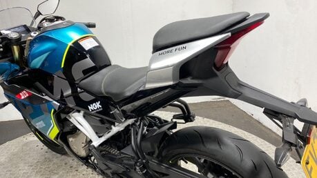 cf moto SR 300 SR 28