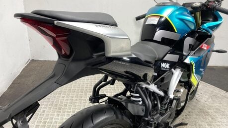 cf moto SR 300 SR 35