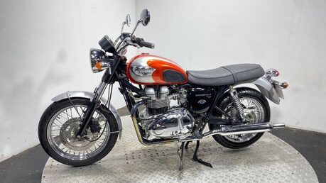 Triumph Bonneville BONNEVILLE T100 9