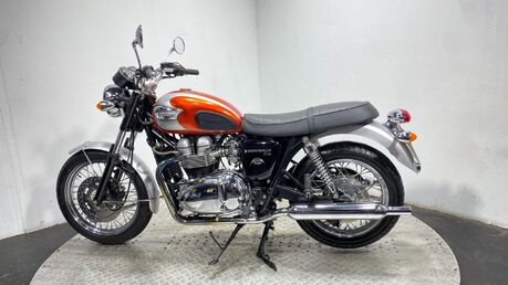 Triumph Bonneville BONNEVILLE T100 10