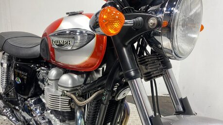 Triumph Bonneville BONNEVILLE T100 17
