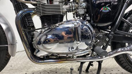 Triumph Bonneville BONNEVILLE T100 30