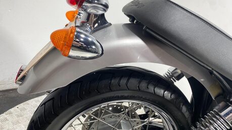 Triumph Bonneville BONNEVILLE T100 61