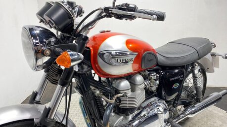 Triumph Bonneville BONNEVILLE T100 64
