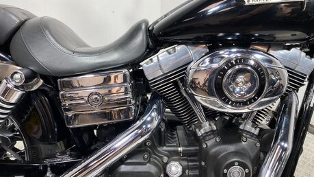 Harley-Davidson Dyna FXDB STREET BOB 4