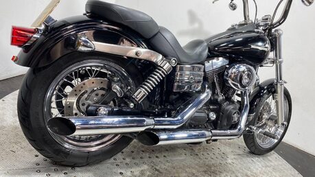 Harley-Davidson Dyna FXDB STREET BOB 6