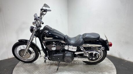 Harley-Davidson Dyna FXDB STREET BOB 11