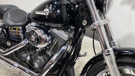 Harley-Davidson Dyna FXDB STREET BOB 14