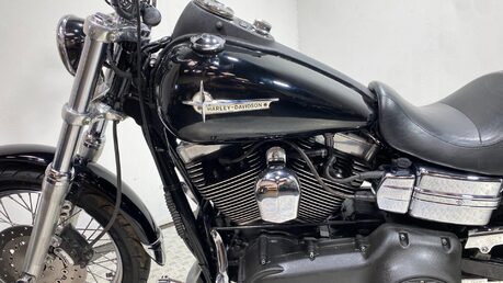 Harley-Davidson Dyna FXDB STREET BOB 20