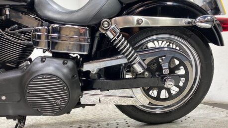 Harley-Davidson Dyna FXDB STREET BOB 24