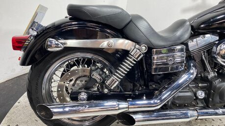 Harley-Davidson Dyna FXDB STREET BOB 35