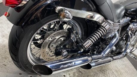 Harley-Davidson Dyna FXDB STREET BOB 40