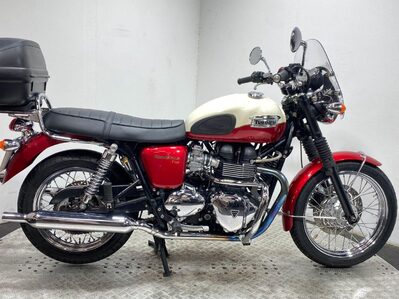Triumph Bonneville 865