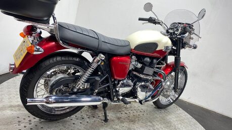 Triumph Bonneville 865 4