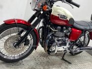 Triumph Bonneville 865 9