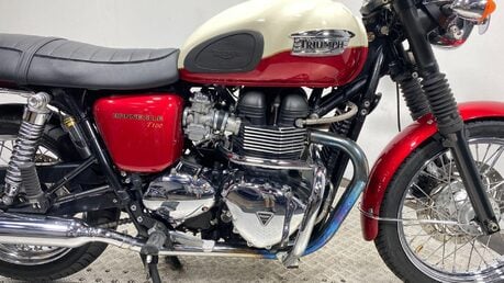Triumph Bonneville 865 17
