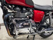 Triumph Bonneville 865 18