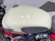 Triumph Bonneville 865 33