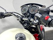 Triumph Bonneville 865 36