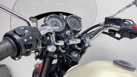 Triumph Bonneville 865 39