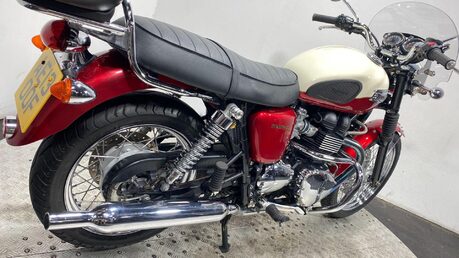 Triumph Bonneville 865 51